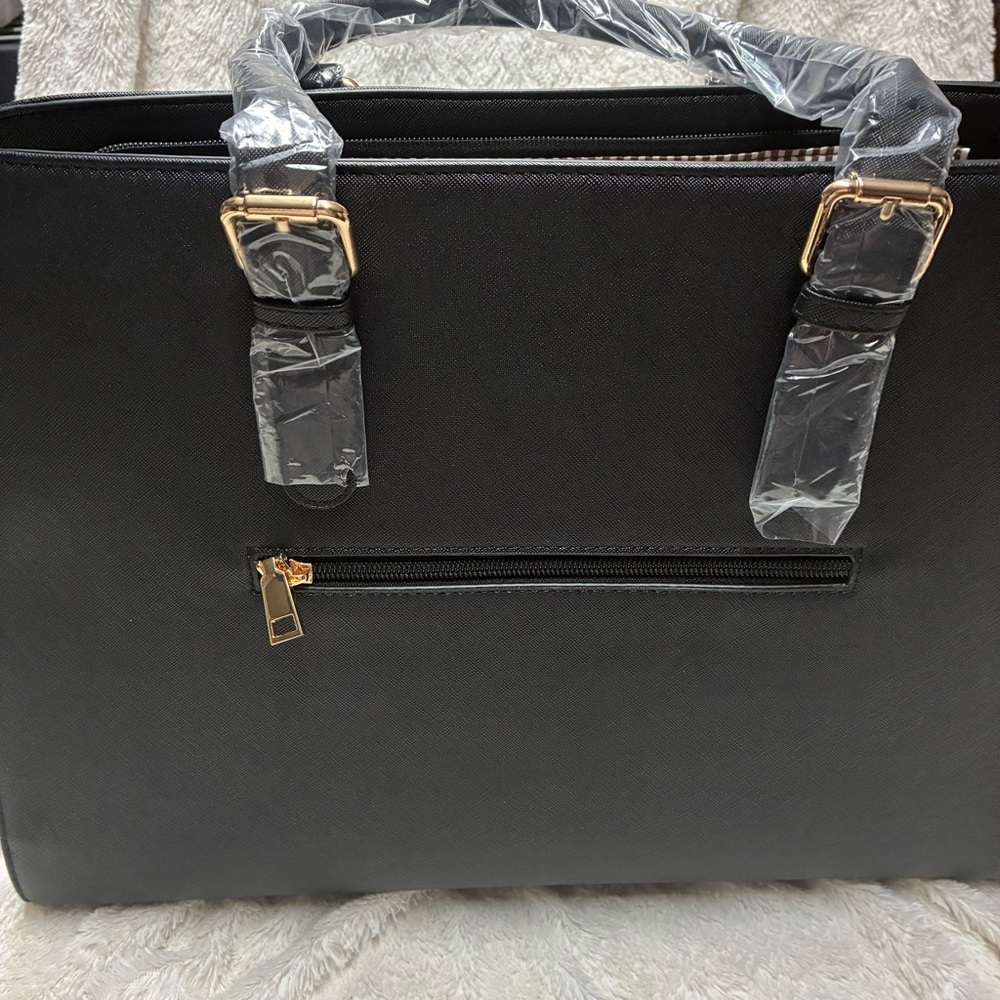 Matein Laptop Tote with USB Port AND small zippered accessory bag. - Picture 9 of 16